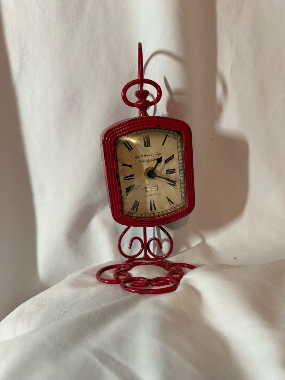 Grand Hotel du Louvre Paris Clock Red Metal French Country Shabby Chic WORKS